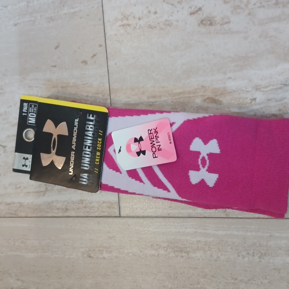 NWT Under Armour Power in Pink Crew Socks